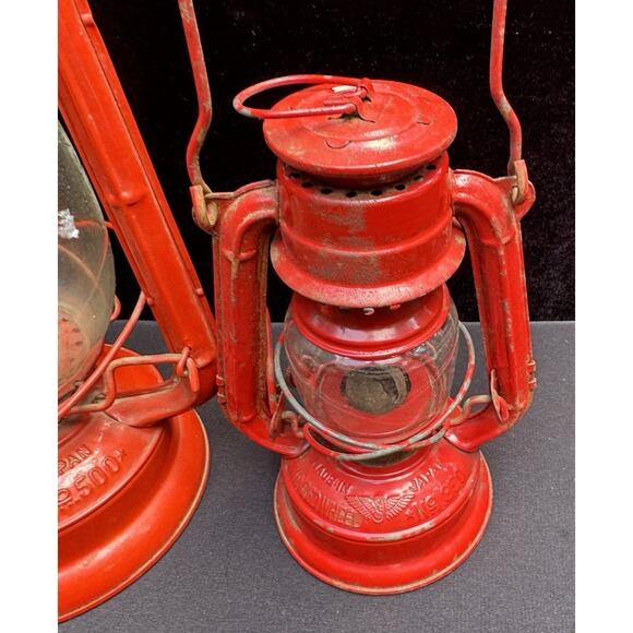 2 Nice VTG WINGED WHEEL Red Lanterns No. 350 & 500 Japan - Picture 4 of 11